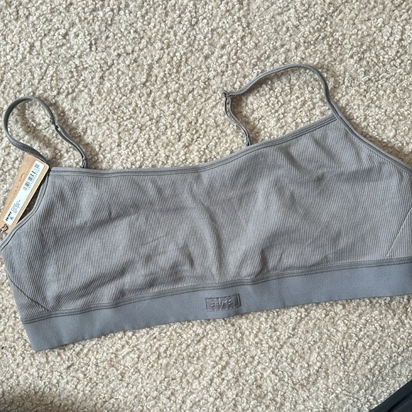 Skims cotton rib scoop bralette - Picture 3 of 4